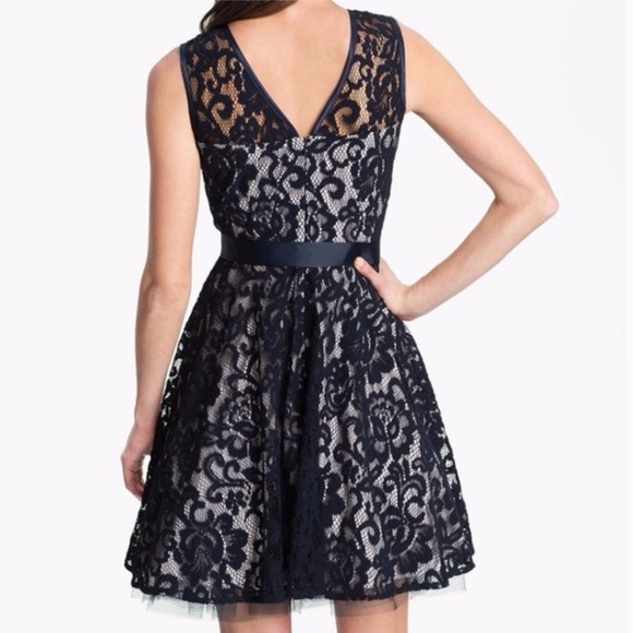 Betsy & Adam Cocktail Dress Sleeveless Formal Lace Navy Blue Dress Size 4 - Picture 2 of 9